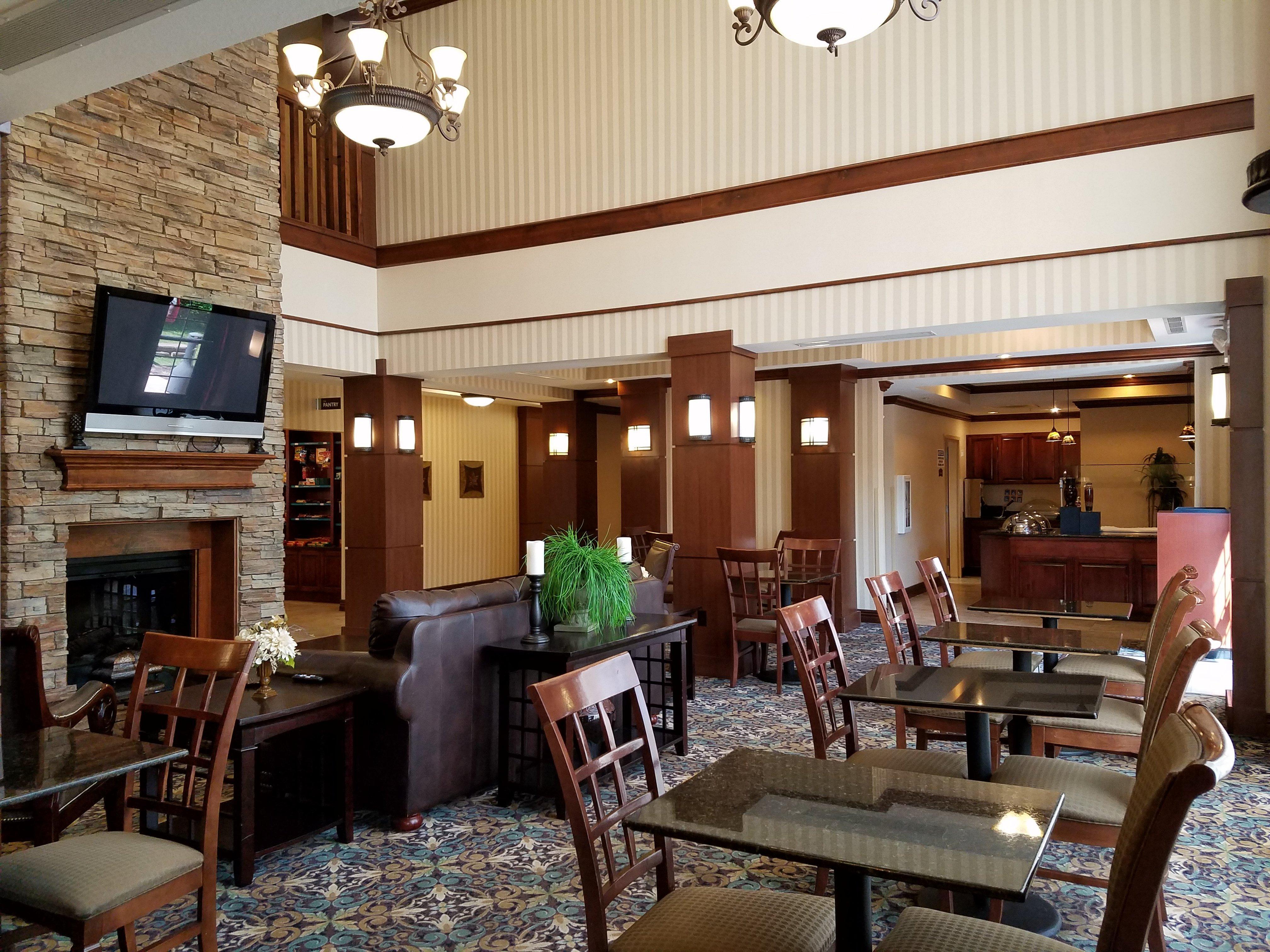 Staybridge Suites Rogers - Bentonville, an IHG Hotel Buitenkant foto